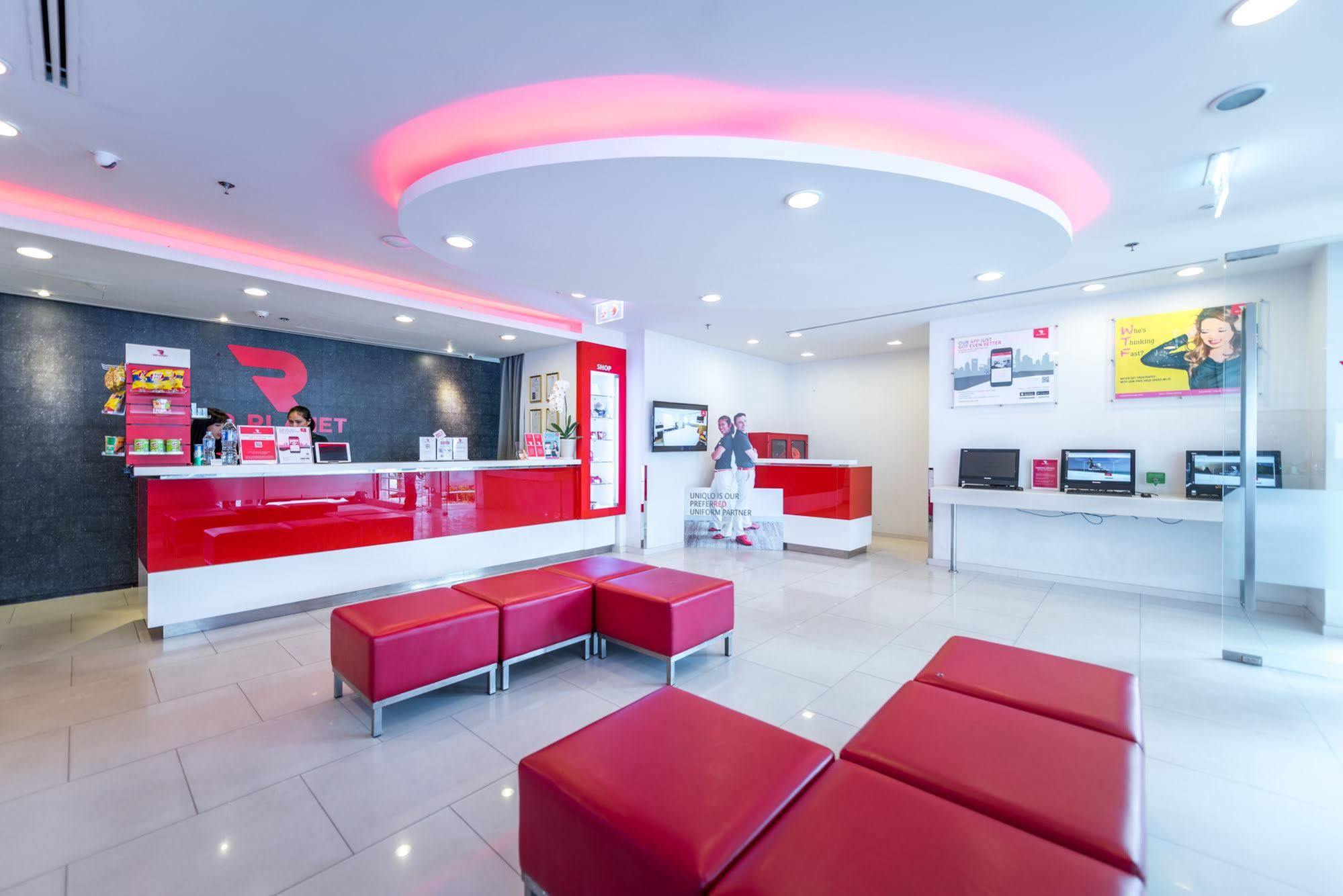 普吉岛芭东红色星球酒店【SHA Plus+】 Patong 外观 照片